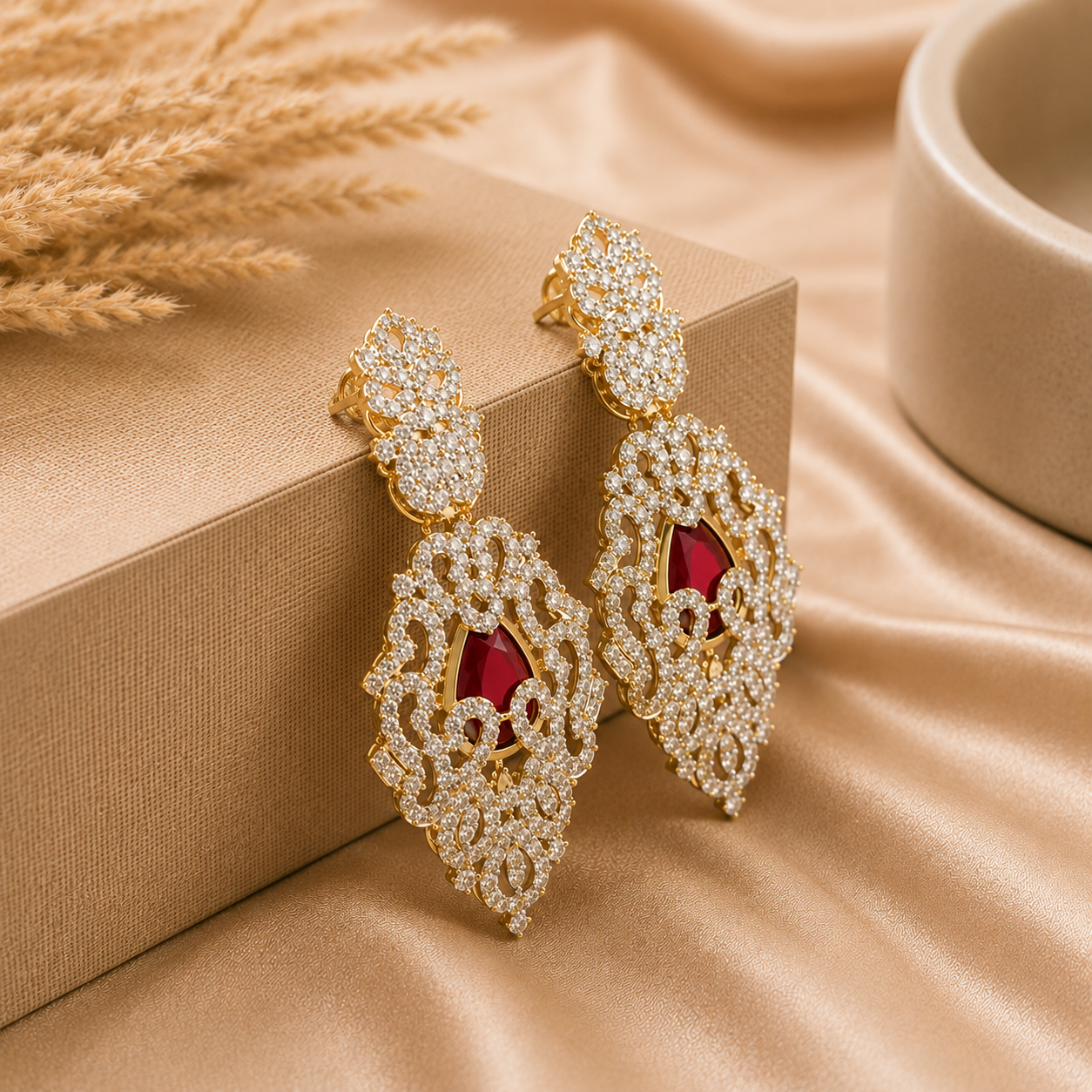 Noir Élise Earrings