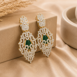 Noir Élise Earrings